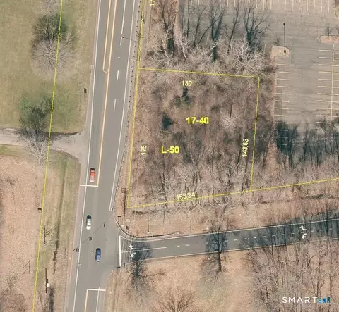 1561 King St, Enfield, CT 06082