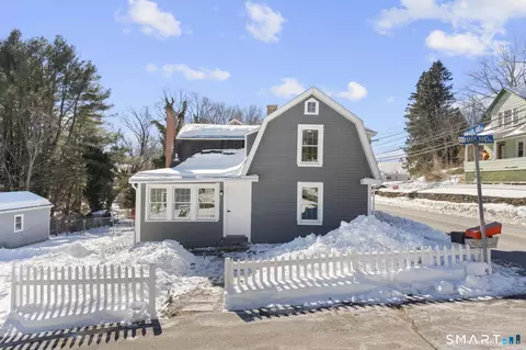 13 Harland Rd, Norwich, CT 06360