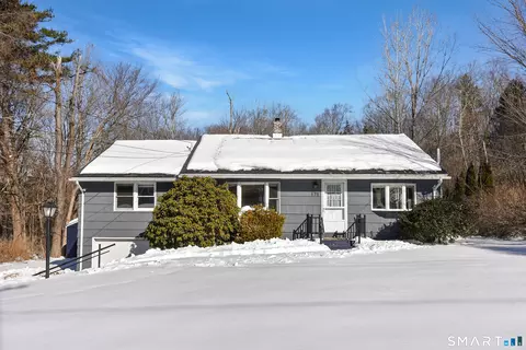 171 Wallens St, Winchester, CT 06098