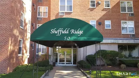 50 Fairview Ave #2D, Norwalk, CT 06850