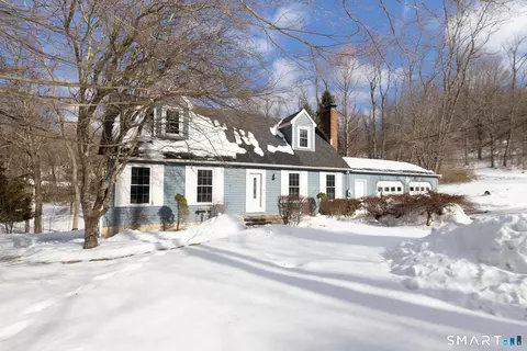 15 Pepper Tree Hill Ln, Southbury, CT 06488