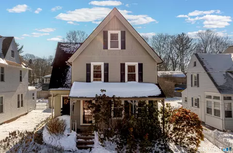 227 Rockwell St, Norwich, CT 06360
