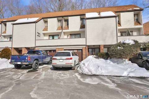 285-10 K Queen St, Southington, CT 06489