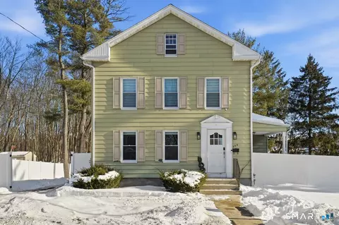 206 Gale Ave, Meriden, CT 06450