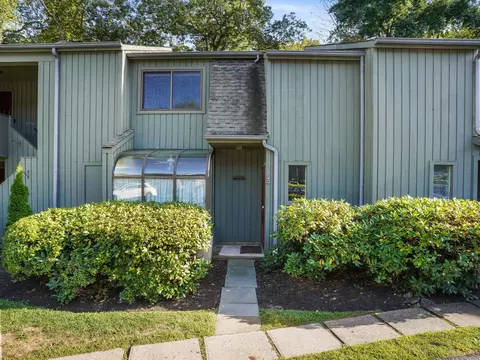 123 Old Belden Hill Rd #40, Norwalk, CT 06850