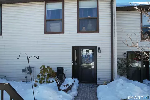 241 S Water St #11, East Windsor, CT 06088