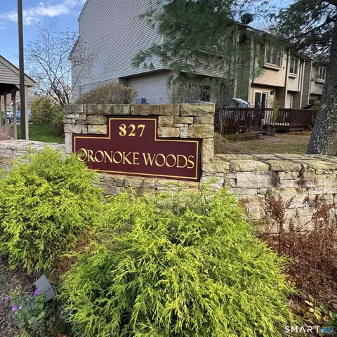 827 Oronoke Rd #8-2, Waterbury, CT 06708