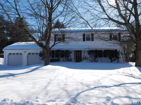 105 Trent Dr, Windsor, CT 06095