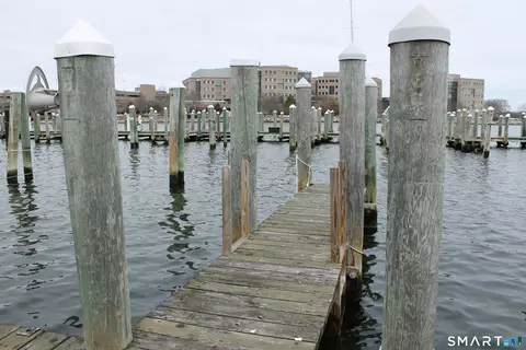 100 Pequot Ave #3532, New London, CT 06320