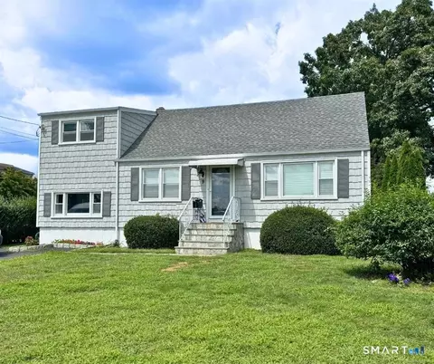 9 Frost St, Norwalk, CT 06850