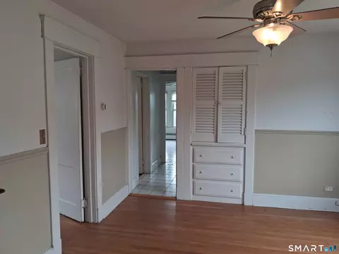 Entry Way - 26 4th St, Hamden, CT 06514 photo 1 of 2