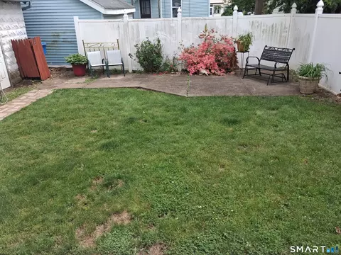Exterior - 26 4th St, Hamden, CT 06514 photo 7 of 8