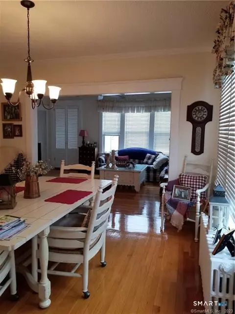 Dining - 26 4th St, Hamden, CT 06514 photo 2 of 4