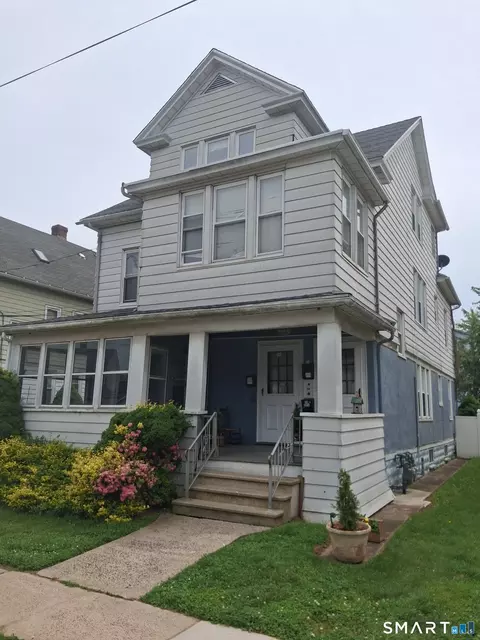 Exterior - 26 4th St, Hamden, CT 06514 photo 2 of 8