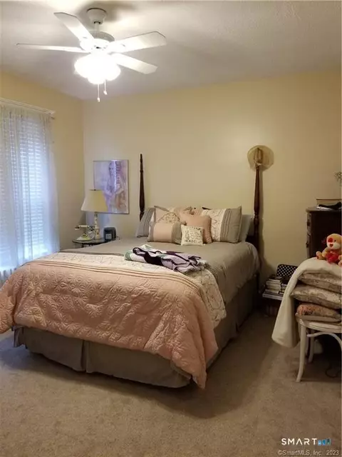 Bedroom - 26 4th St, Hamden, CT 06514 photo 3 of 6