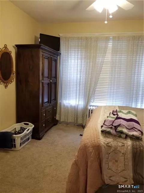 Bedroom - 26 4th St, Hamden, CT 06514 photo 2 of 6