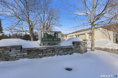220 Main St #2J, New Hartford, CT 06057