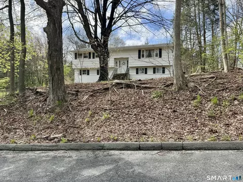 136 Candee Hill Rd, Watertown, CT 06795