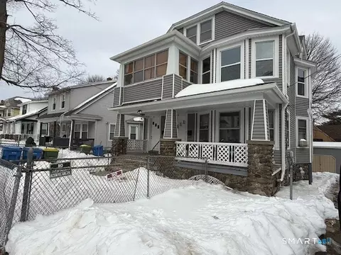 16 Clifton Ave, Waterbury, CT 06710