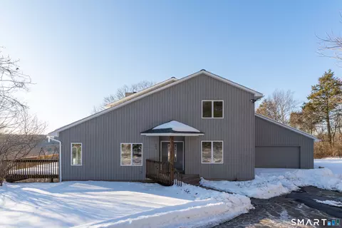 603 Lake Dr, Guilford, CT 06437