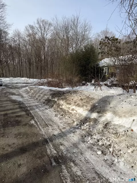 40 Towns End Rd, Newtown, CT 06470