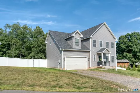 70 Jack English Dr, Middletown, CT 06457