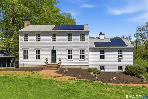 17 Wolfpits Rd, Bethel, CT 06801