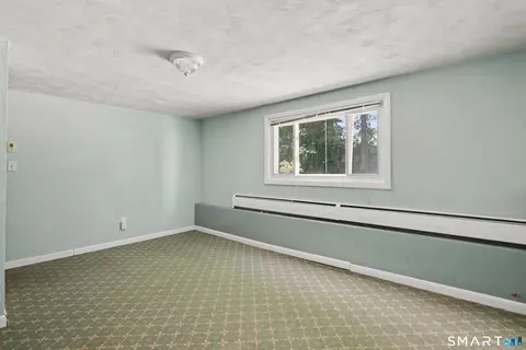 Bedroom - 42 Carroll Rd, Hamden, CT 06517 photo 9 of 10