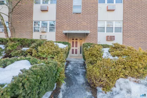 47 Belair Dr #47, New Milford, CT 06776
