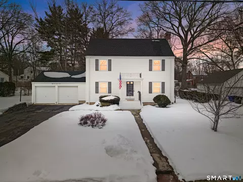 56 Craigmoor Rd, West Hartford, CT 06107