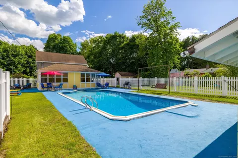 Exterior - 34 Pleasant St #6, Plainfield, CT 06374 photo 4 of 5