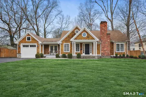 5 Mcallister Ave, Norwalk, CT 06854