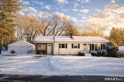 2 Sharren Ln, Enfield, CT 06082