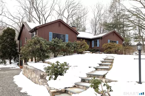 45 Princes Pine Rd, Norwalk, CT 06850
