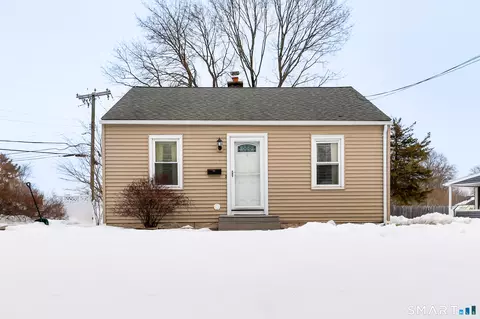 6 Norwich Ln, East Hartford, CT 06118