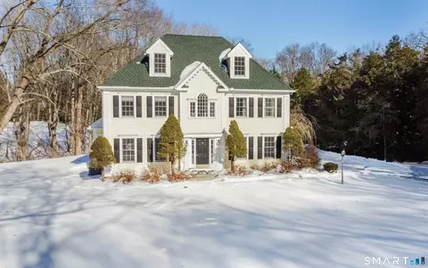 696 Green Hill Rd, Madison, CT 06443
