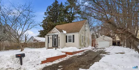 497 Parker Ave S, Meriden, CT 06450
