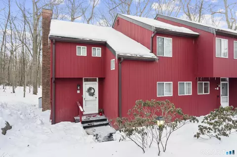 13 Lower Cmns #13, Woodbury, CT 06798