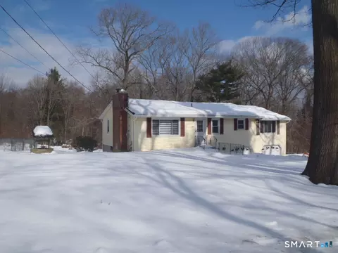 184 Mack Rd, Lebanon, CT 06249