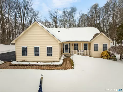 4 N Ridge Dr, Cromwell, CT 06416