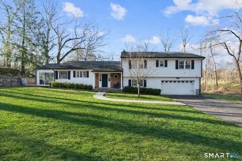 153 Fillow St, Norwalk, CT 06850
