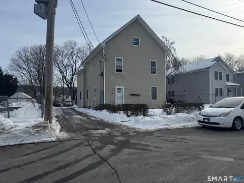 24 Lester St, Ansonia, CT 06401