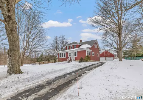 699 Daniels Farm Rd, Trumbull, CT 06611