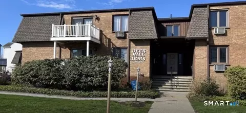 136 Deer Hill Ave #A6, Danbury, CT 06810