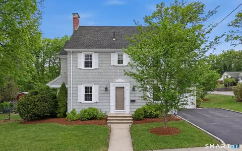 7 Ledyard Rd, New Britain, CT 06053