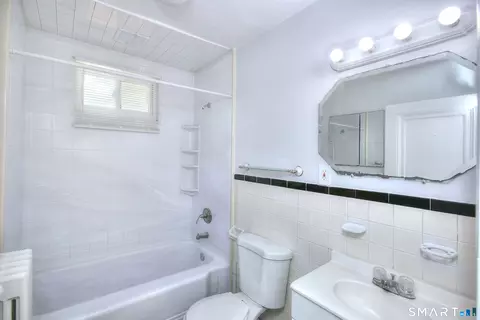 Bath - 115 Third St, Hamden, CT 06514 photo 1 of 4