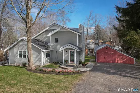 28 Davis Rd, New Hartford, CT 06057