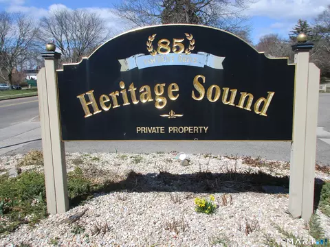 85 Viscount Dr #B22, Milford, CT 06460