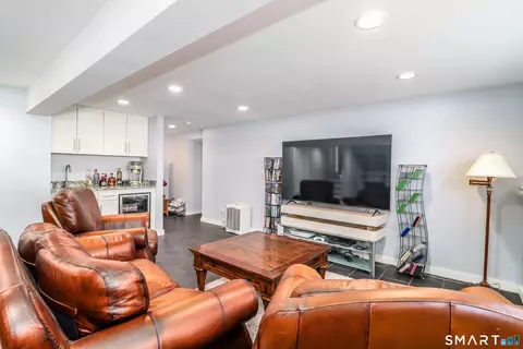 Living - 8 Marilyn Rd, Brookfield, CT 06804 photo 4 of 4