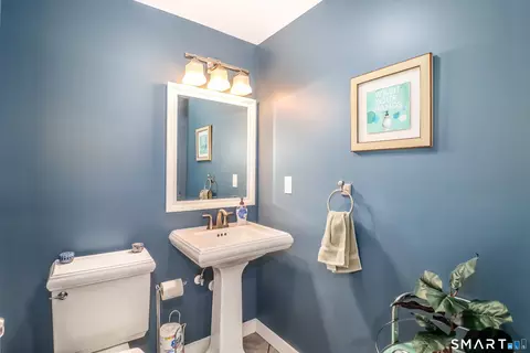 Bath - 8 Marilyn Rd, Brookfield, CT 06804 photo 4 of 4